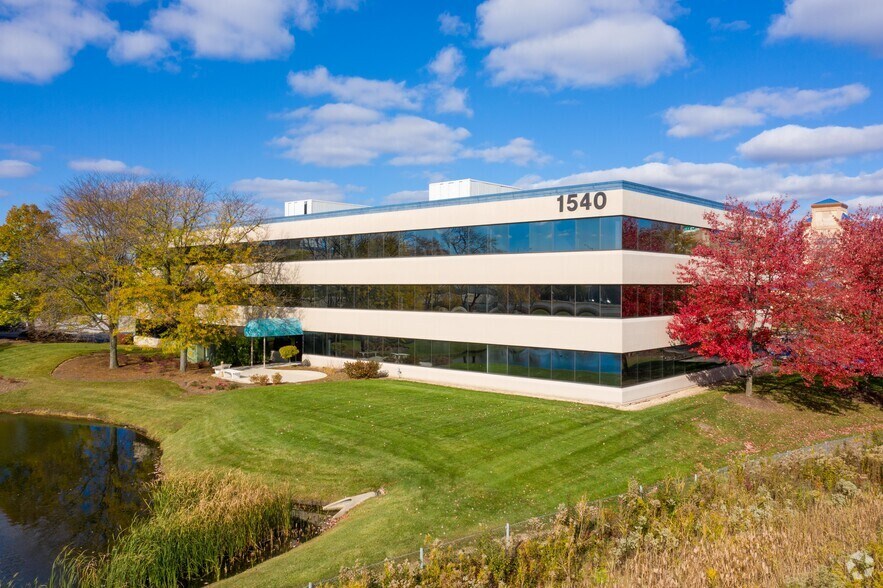 More Photos Of 1540 E Dundee Rd, Palatine Office For Lease