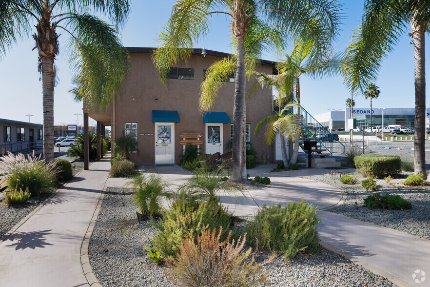 More Photos Of 8923 La Mesa Blvd, La Mesa Office For Sale