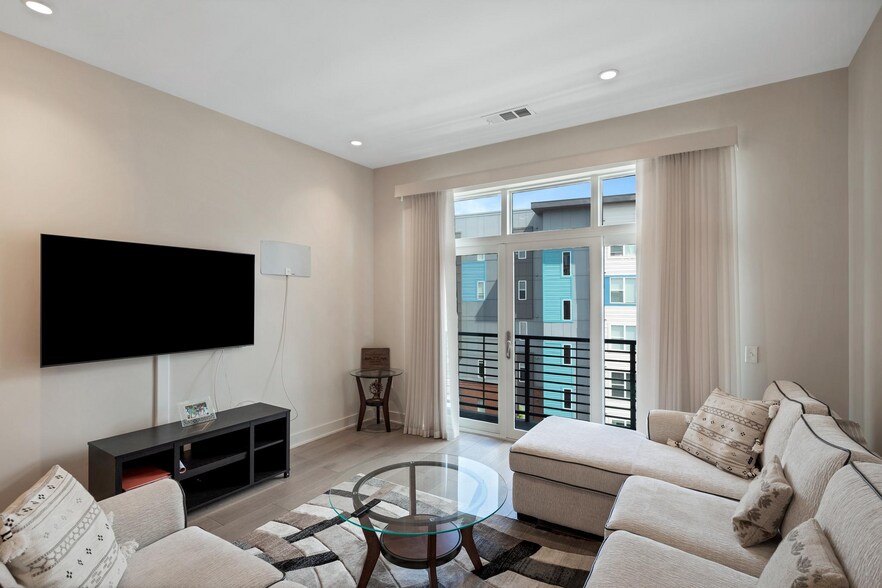 More Photos Of 575 S Goddard Blvd, King Of Prussia Apartments For Sale