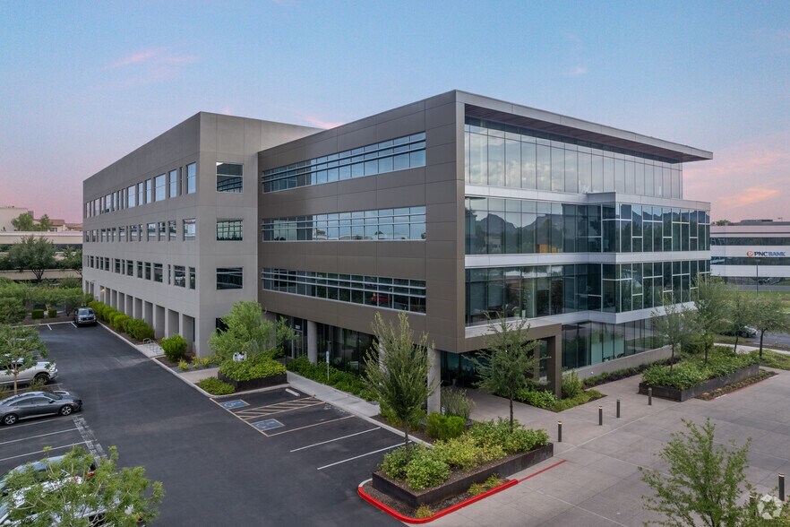 More Photos Of 2801 E Camelback Rd, Phoenix Coworking Space