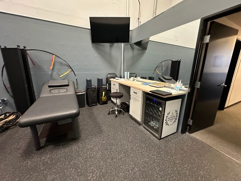 More Photos Of 861 Harold Pl, Chula Vista Research And Development For Sale