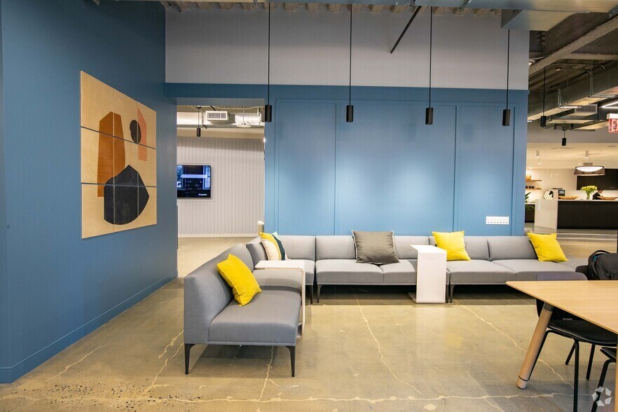 More Photos Of 115 Myrtle Ave, Brooklyn Office For Lease