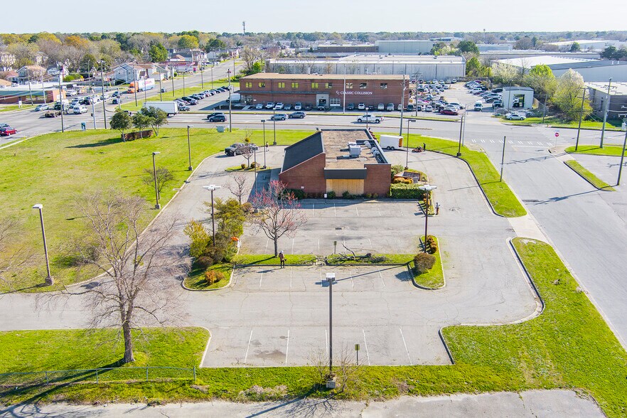 More Photos Of 3351 E Princess Anne Rd, Norfolk Bank For Sale