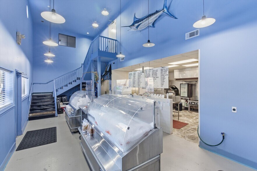 More Photos Of 1841 Richmond Ave, Houston Restaurant For Sale