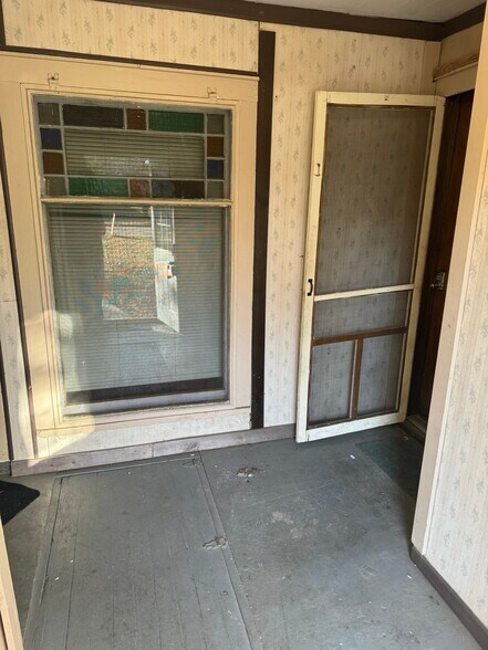 More Photos Of 115 E 9th, Concordia Multifamily For Sale