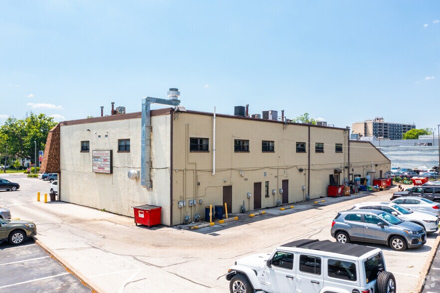 More Photos Of 333 E Lancaster Ave, Wynnewood Unknown For Lease