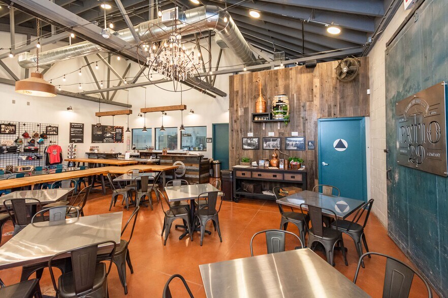 More Photos Of 723 Railroad Ave, Winters Warehouse For Lease