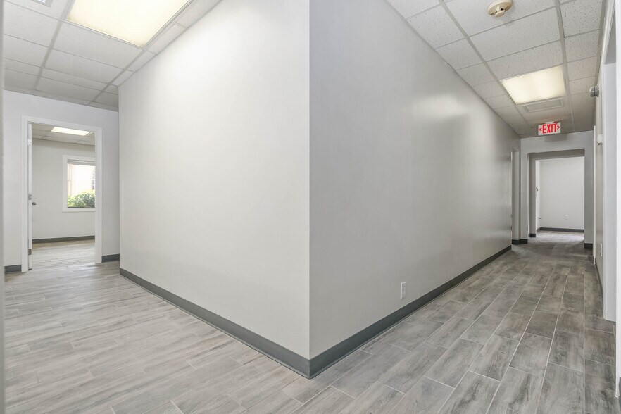More Photos Of 2135 Sr-434, Longwood Medical For Sale