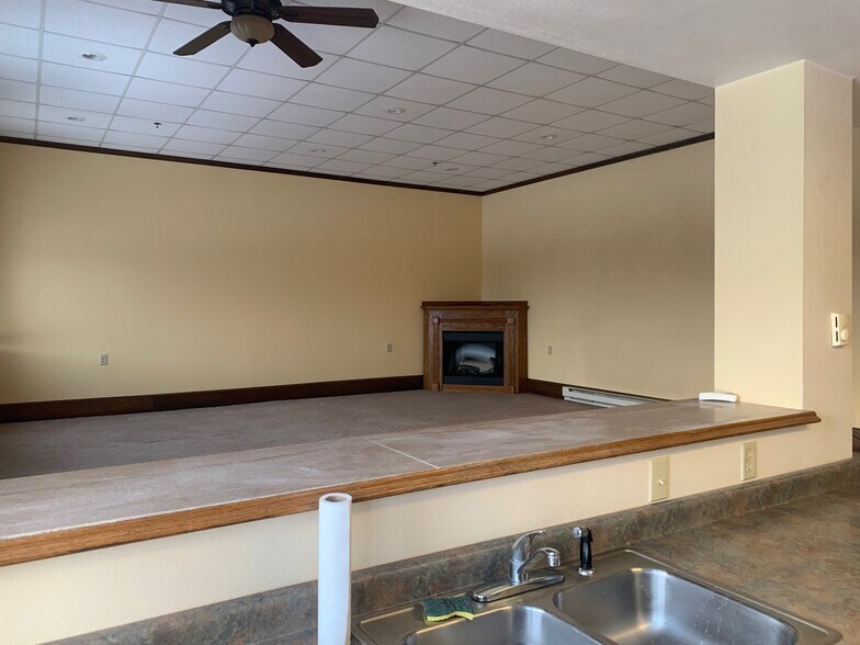 More Photos Of 400 1st Ave SW, Chisholm Apartments For Sale