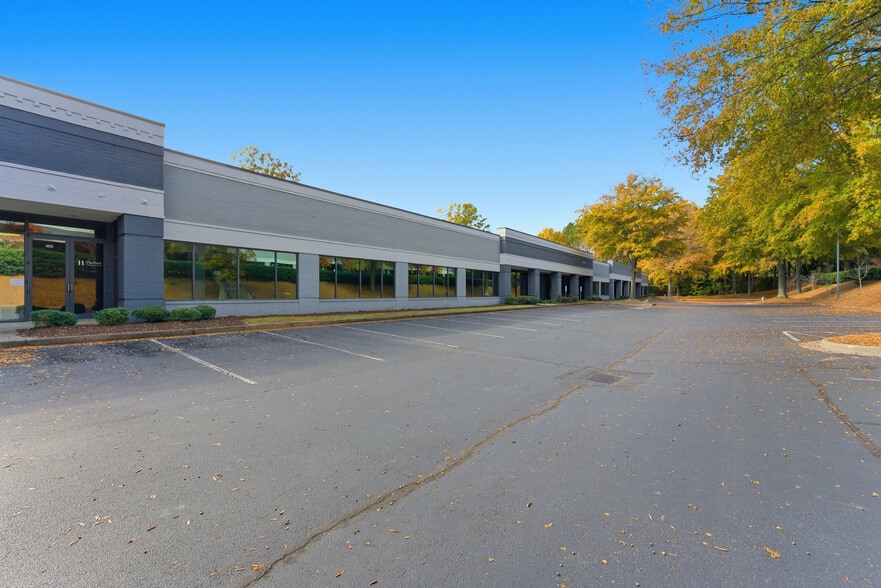 More Photos Of 3159 Royal Dr, Alpharetta Unknown For Lease
