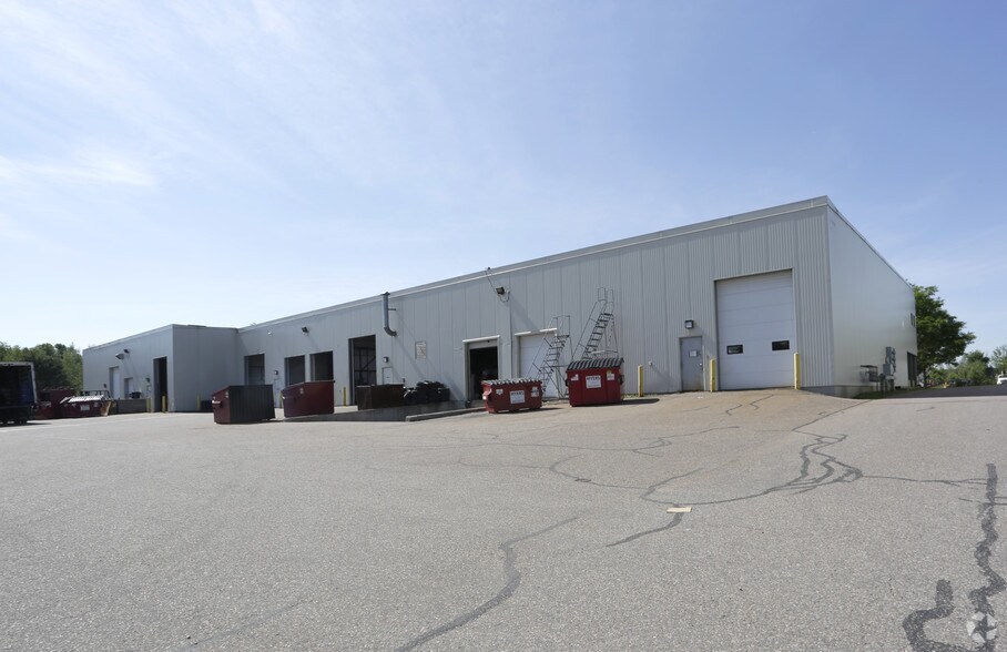More Photos Of 740 Marshall Ave, Williston Warehouse For Lease