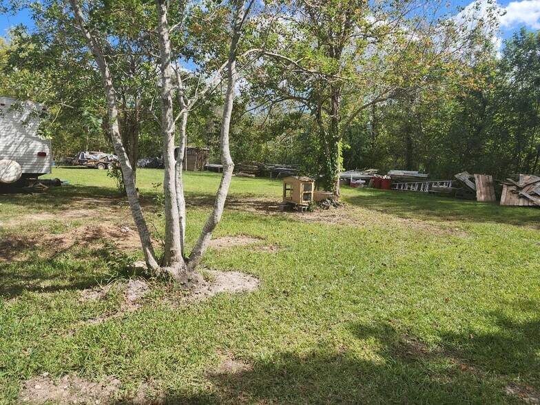 More Photos Of 9618 FM 1462 Rd, Alvin Convenience Store For Sale