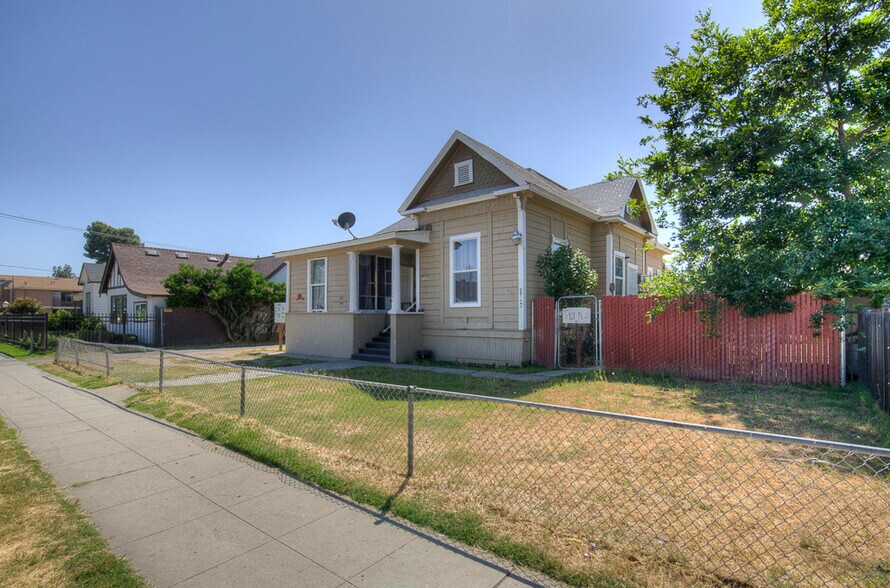 More Photos Of 329 N Glenn Ave, Fresno Apartments For Sale