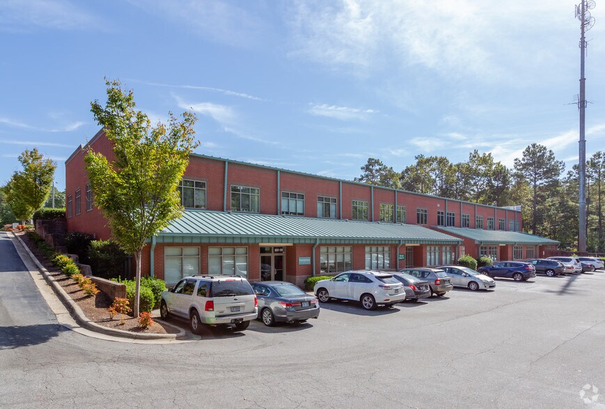 More Photos Of 8001 Creedmoor Rd, Raleigh Medical For Sale