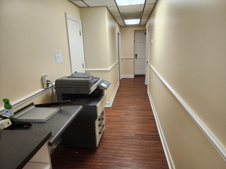 More Photos Of 309 NE 1st St, Gainesville Office For Lease