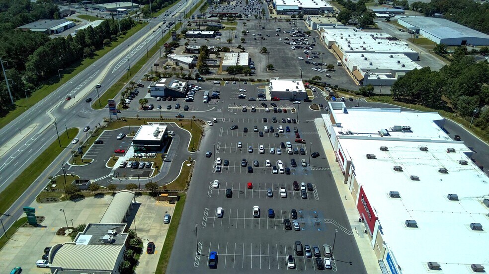 More Photos Of 3943 Highway 90, Pascagoula General Retail For Sale