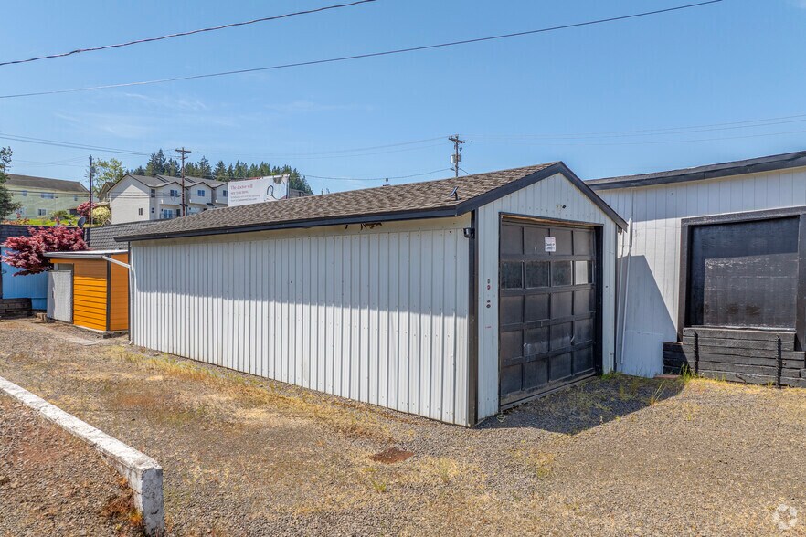 More Photos Of 97 SE Conyers St, Clatskanie General Retail For Sale