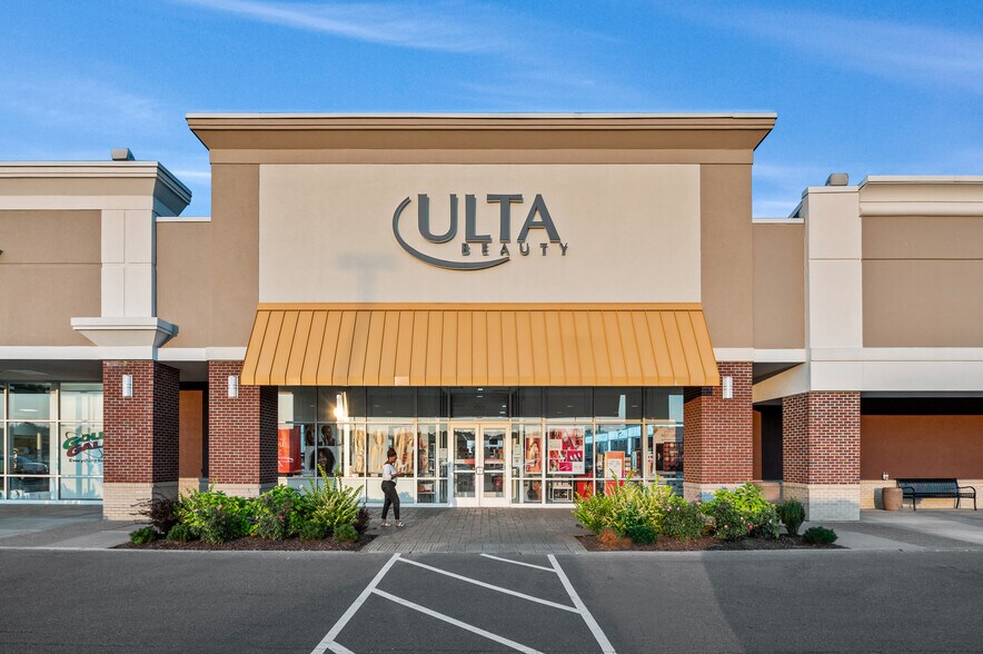 More Photos Of 3401 Erie Blvd E, Syracuse Unknown For Lease