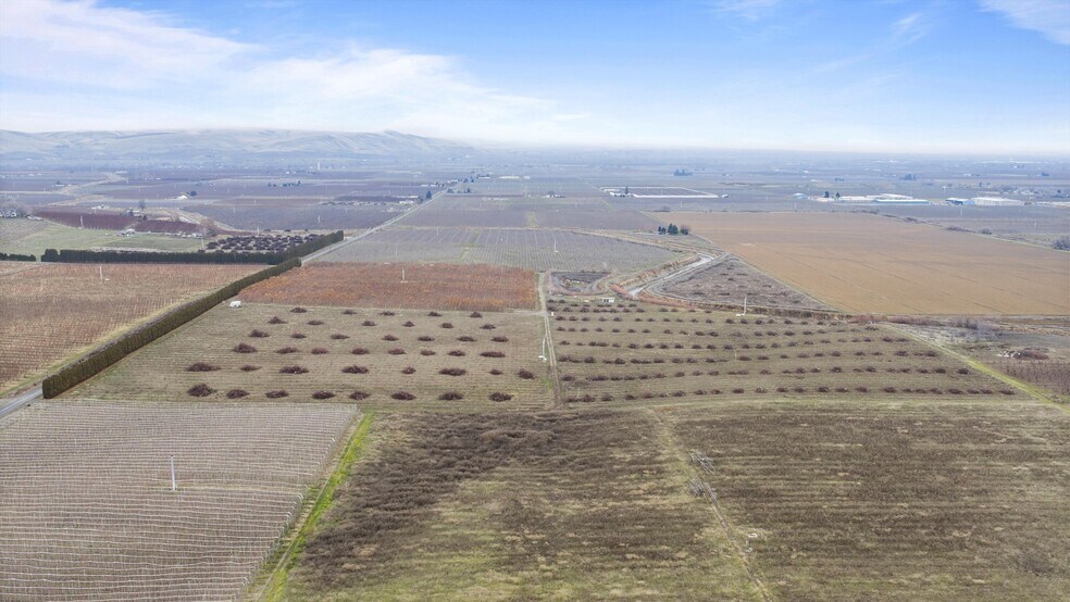 More Photos Of 2693 Kays Rd, Wapato Land For Sale