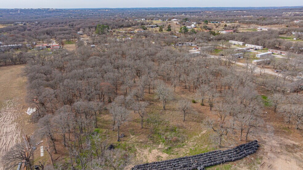 More Photos Of 4610 E Highway 199, Springtown General Retail For Sale