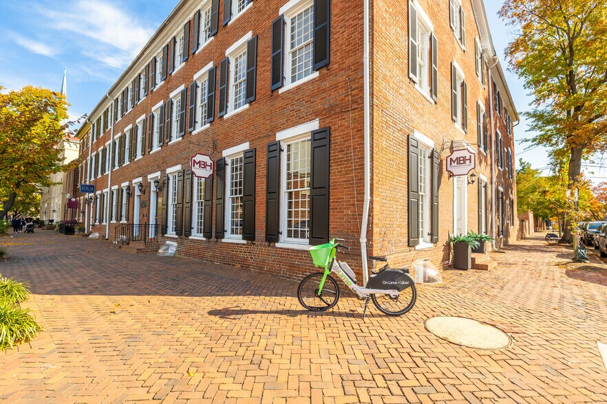 More Photos Of 228 S Washington St, Alexandria Loft Creative Space For Sale