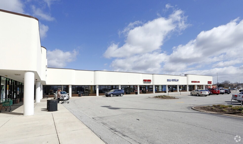 More Photos Of 15006 S LaGrange Rd, Orland Park Storefront For Lease