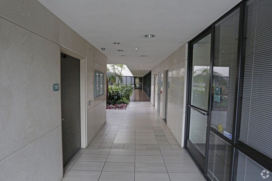 More Photos Of 6133 Bristol Pkwy, Culver City Office For Lease