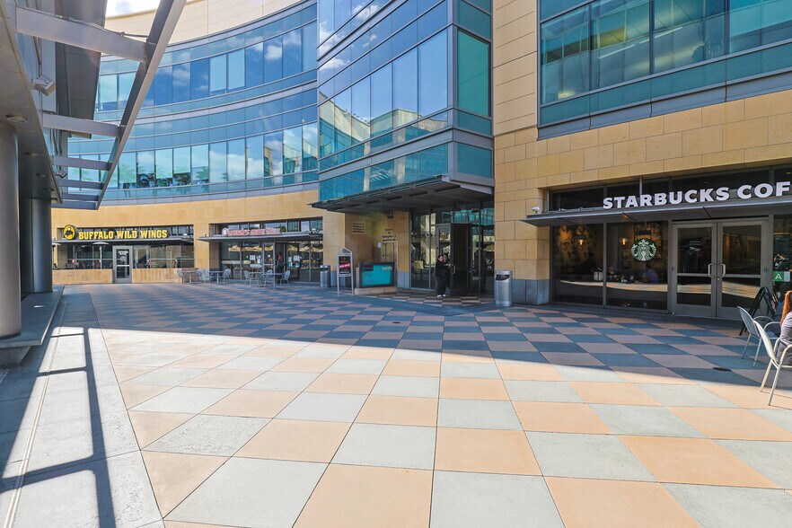 More Photos Of 15301 Ventura Blvd, Sherman Oaks Unknown For Lease