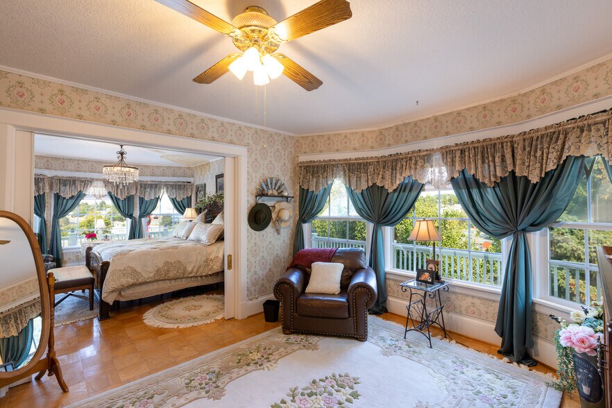 More Photos Of 620 Davis St, Wasco Specialty For Sale