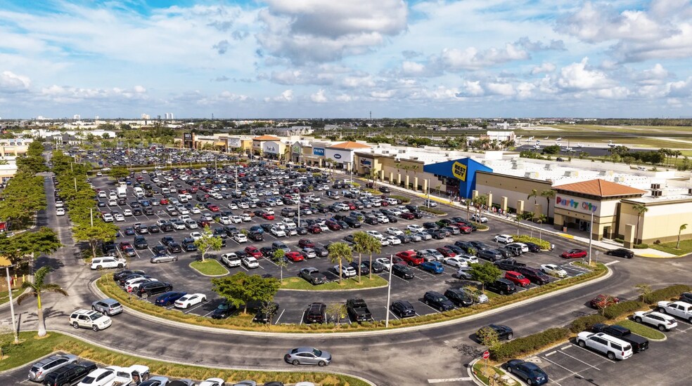 More Photos Of 4945-5049 Cleveland Ave, Fort Myers Unknown For Lease