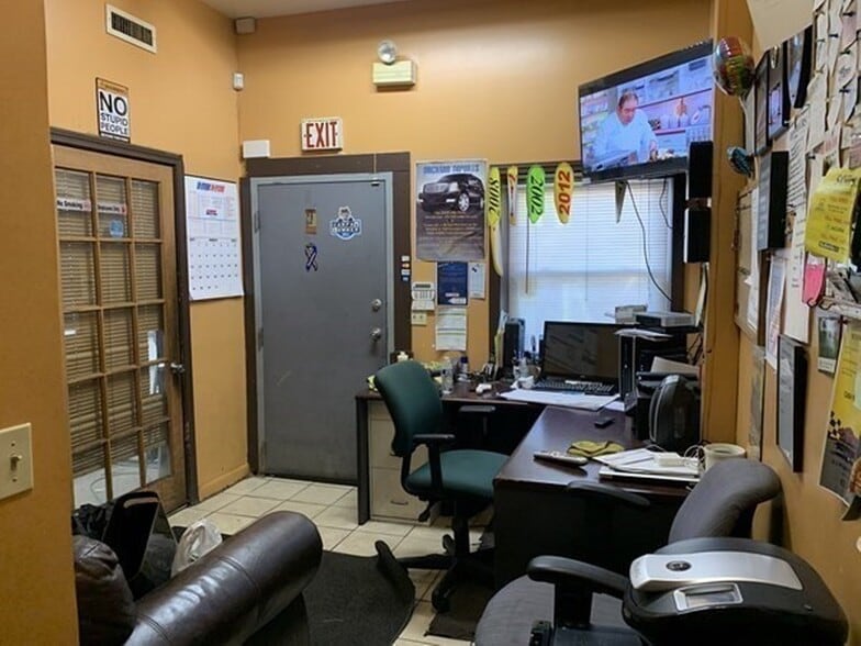 More Photos Of 1213 Worcester St, Springfield General Retail For Lease