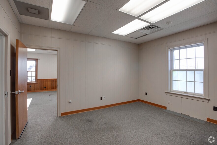 More Photos Of 825 Paoli Pike, West Chester Office For Lease