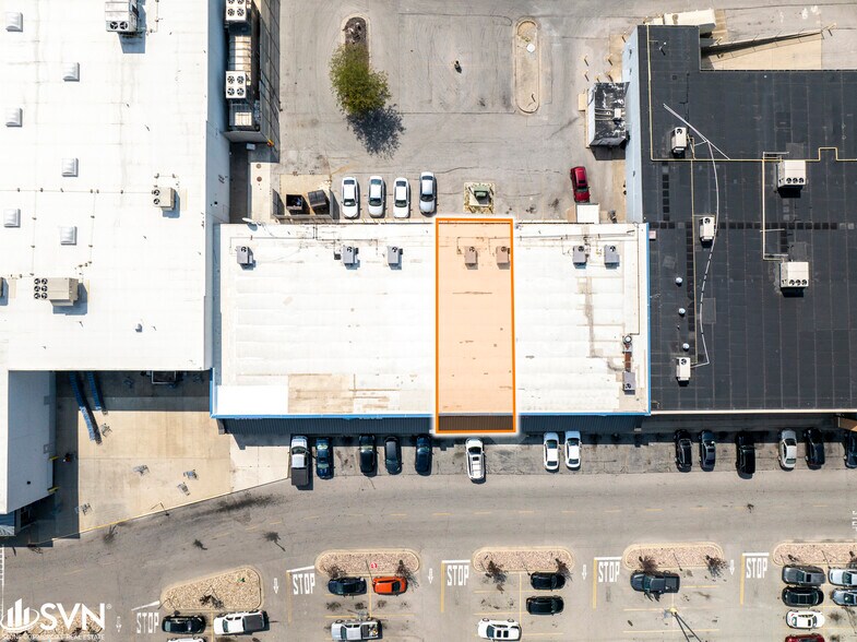 More Photos Of 524 W New Circle Rd, Lexington General Retail For Lease