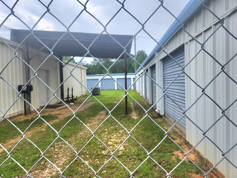 More Photos Of 7829 U S Highway 11, Lumberton Self Storage For Sale