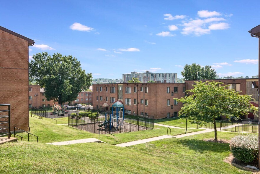 More Photos Of 3647 6th St SE, Washington Apartments For Sale