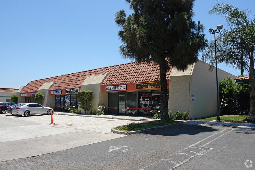 More Photos Of 1340-1350 E Edinger Ave, Santa Ana Warehouse For Lease