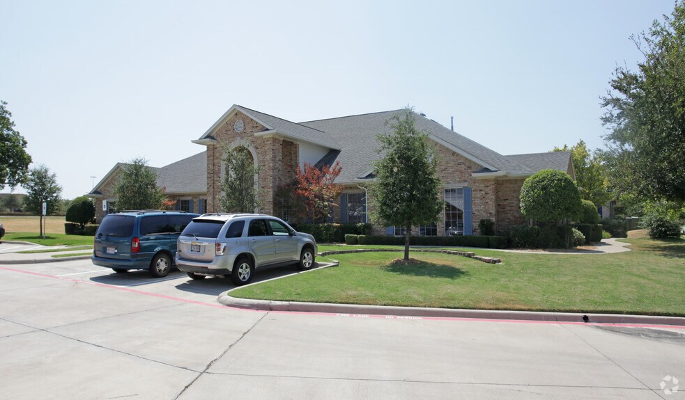 More Photos Of 5750 Stratum Dr, Fort Worth Medical For Lease