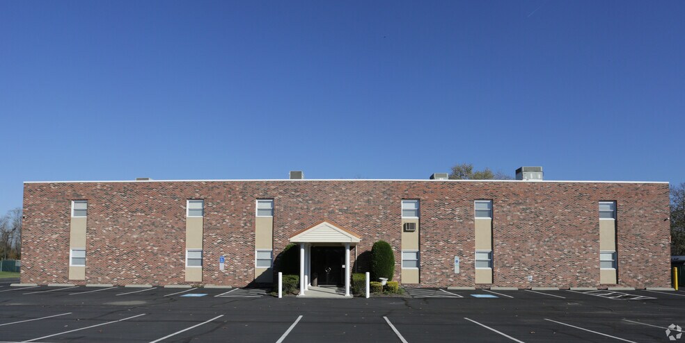 More Photos Of 1380 S Pennsylvania Ave, Morrisville Manufacturing For Lease