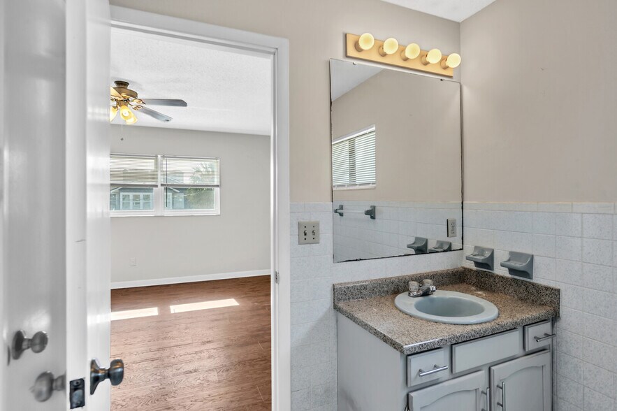 More Photos Of 208 Hopkins St, Neptune Beach Multifamily For Sale