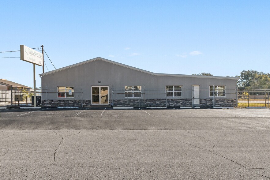 More Photos Of 943 NW 17th Ave, Ocala Warehouse For Sale