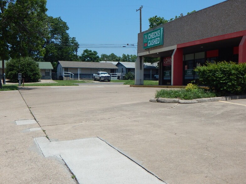 More Photos Of 205 W Rancier Ave, Killeen Storefront Retail Office For Sale