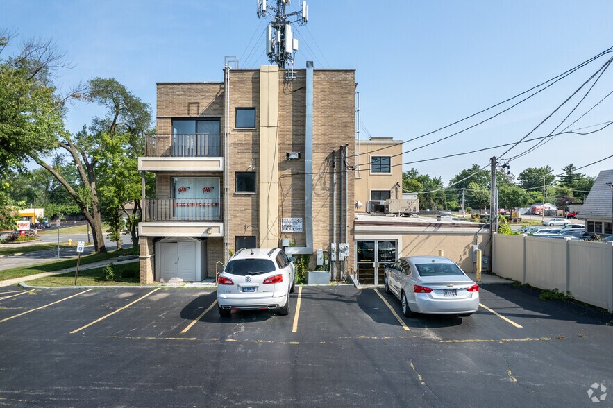 More Photos Of 515 Ogden Ave, Downers Grove Office For Lease