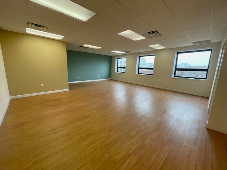More Photos Of 214-25 42nd Ave, Bayside Medical For Sale