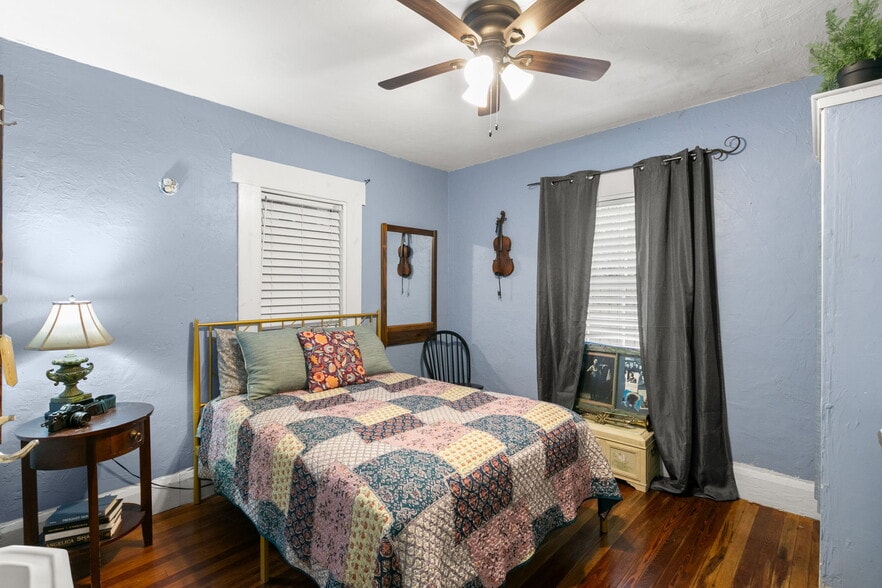 More Photos Of 3109 N Ola Ave, Tampa Hospitality For Sale