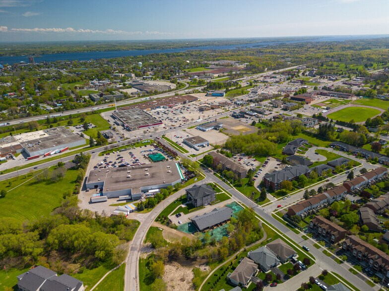 More Photos Of 1115 Millwood Av, Brockville Apartments For Sale