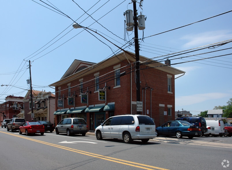 Primary Photo Of 8-12 N Summit Ave, Gaithersburg Storefront Retail Office For Lease