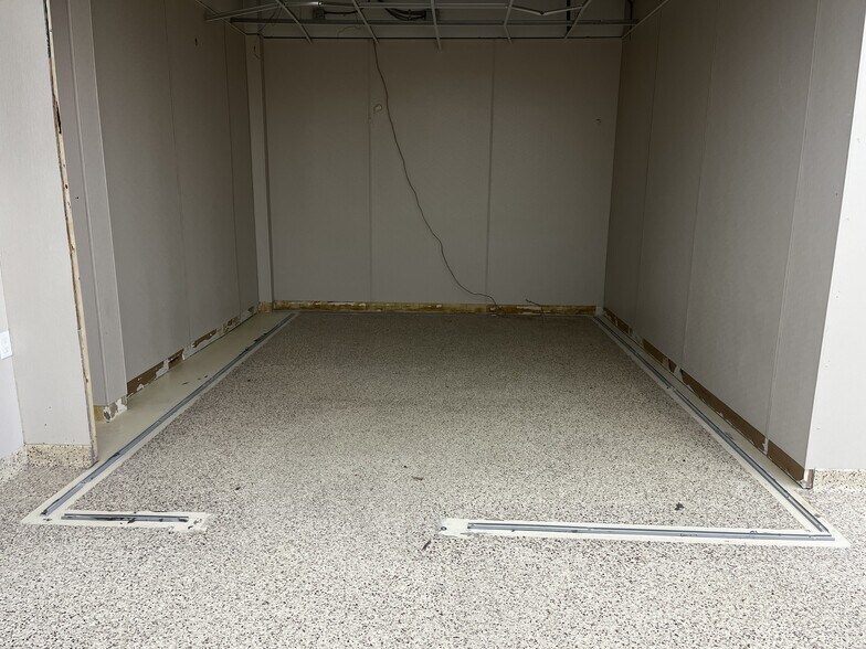 More Photos Of 159 2nd Ave SE, Perham Storefront Retail Office For Sale
