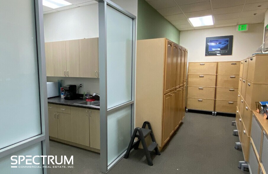 More Photos Of 28732 Witherspoon Pky, Valencia Manufacturing For Lease