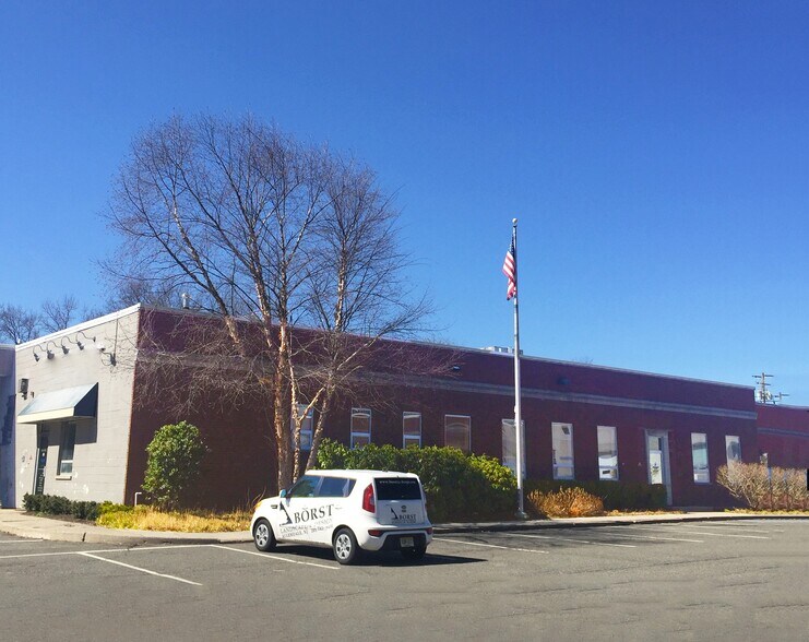Primary Photo Of 260 W Crescent Ave, Allendale Warehouse For Lease