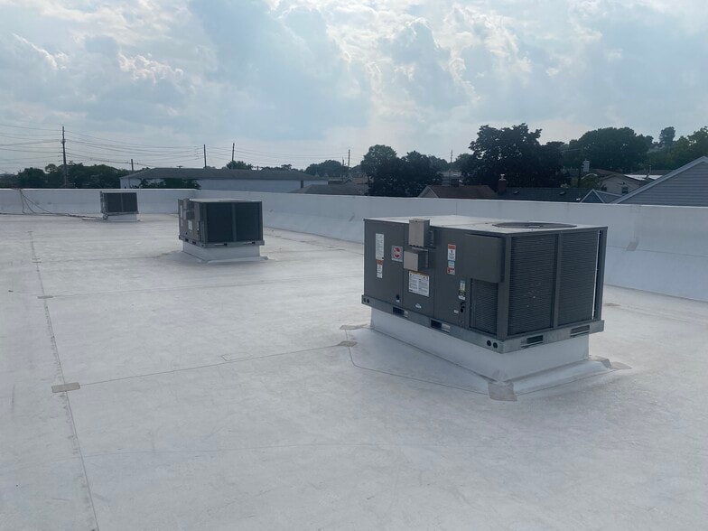 More Photos Of 328 State Rt 17, Carlstadt General Retail For Lease